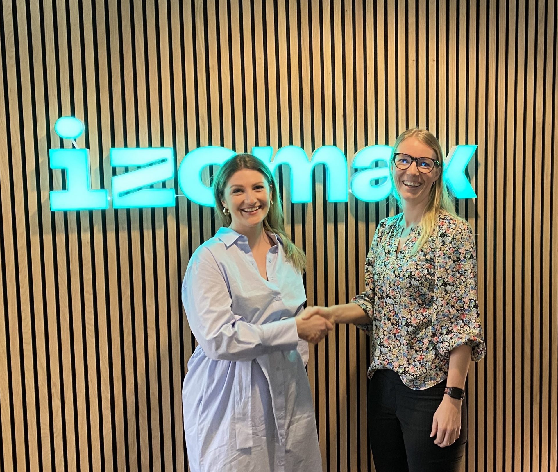 Izomax inks deal
