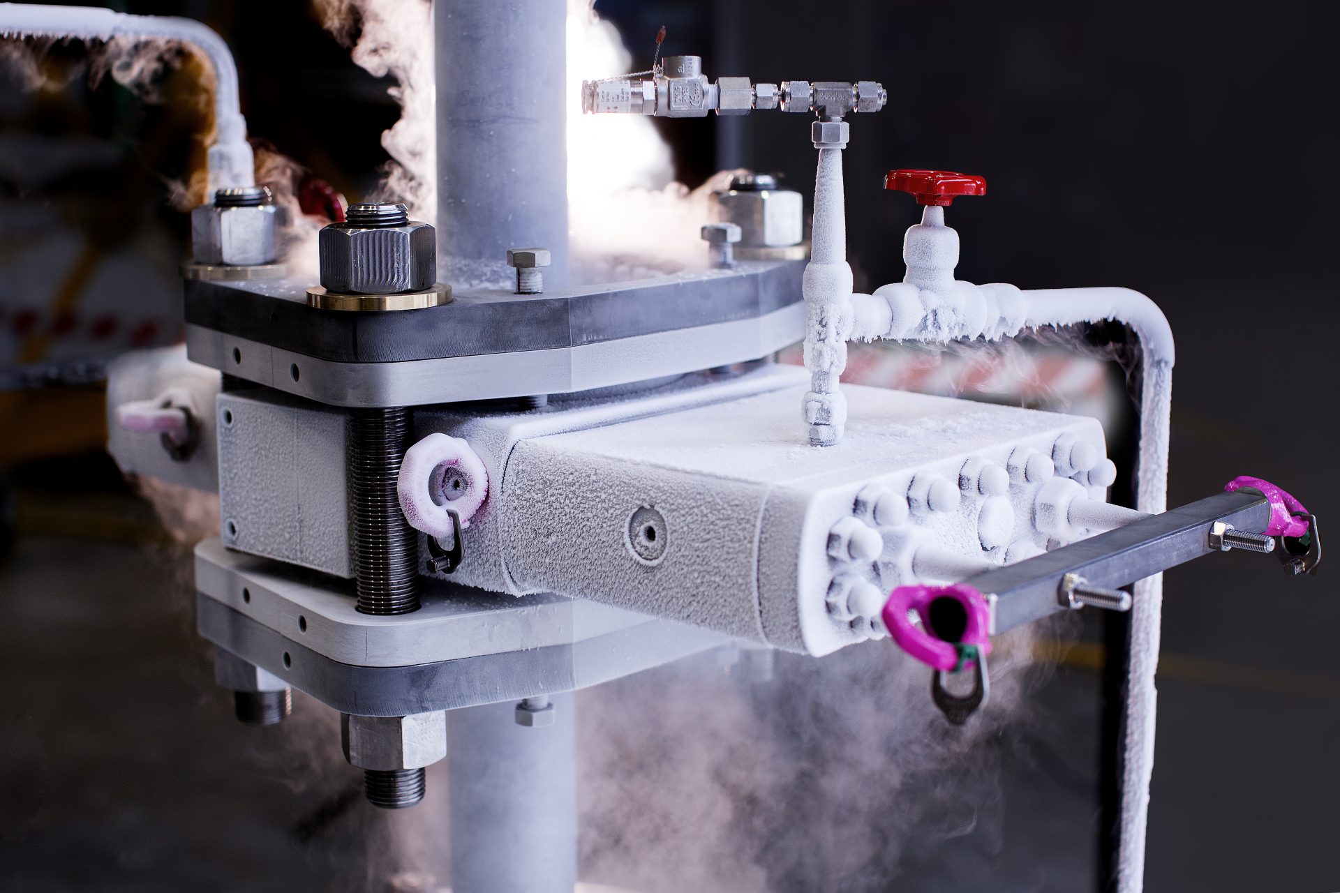 https://staging-izomaxcom.grensesnitt.cloud/wp-content/uploads/2023/03/Cryogenic-AOGV-Stock-Photo-scaled.jpg